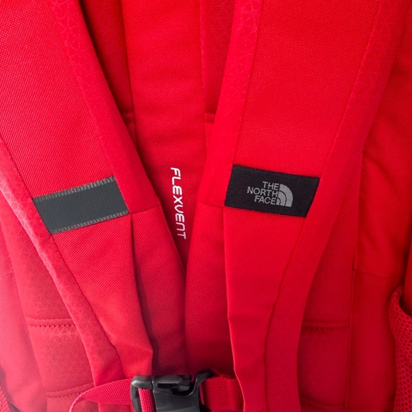 The North Face Jester backpack - Picture 4 of 6